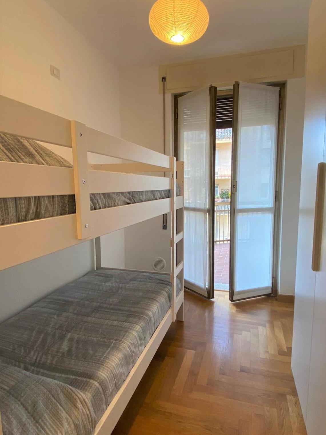 The Little Duck - Modern Apartment With Balcony 科莫 外观 照片